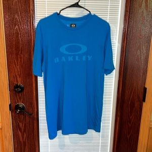 Oakley logo brand tee